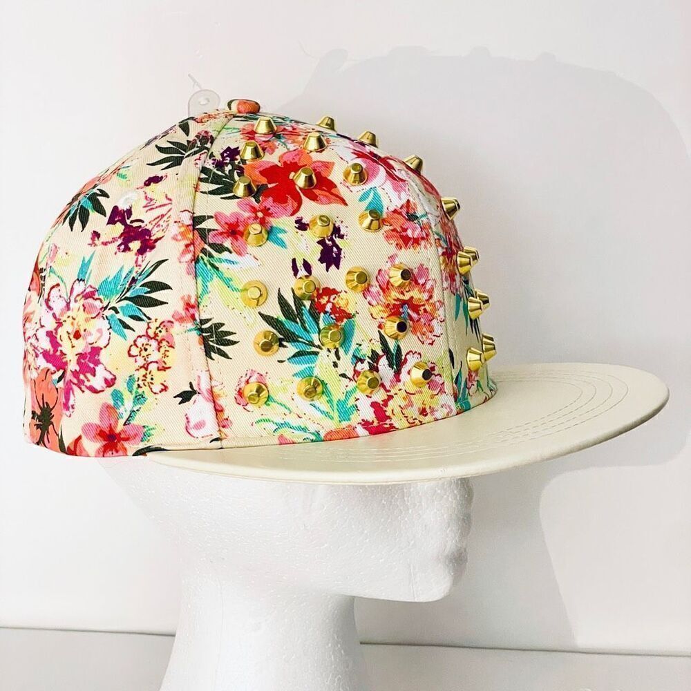NWT Claire’s Vintage Y2K Ivory Studded Floral SnapBack Adjustabl Trucker Cap Hat